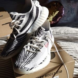 Adidas Yeezy Boost 350 v2 White Black Red